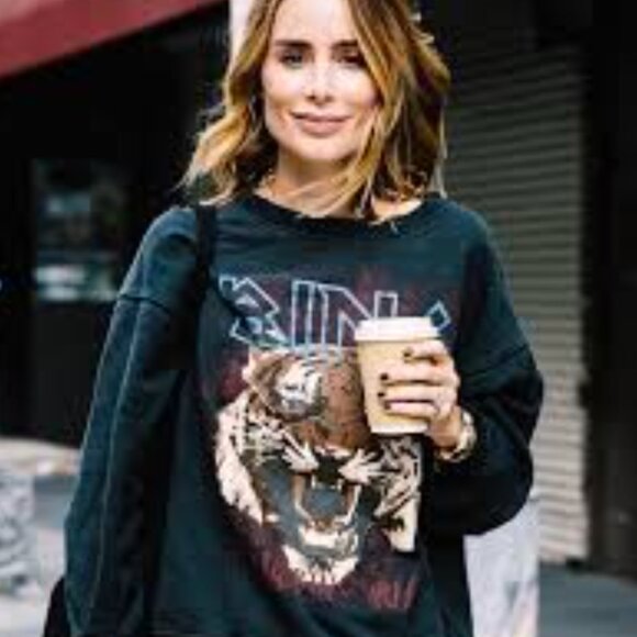 Anine Bing Tiger Muse Sweatshirt Washed Black Crewneck - Picture 2 of 3